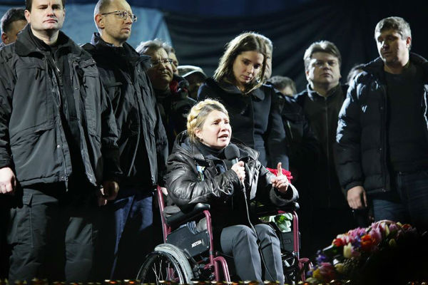Тимошенко со старта перешла к театральным представлениям. Фото УП 