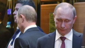 Президент России Владимир Путин в перерыве встречи лидеров четырех стран