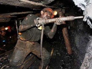 Донецкий шахтер: С моего участка в "ополчение" ушло около 10%  Фото: newsprolife.com.ua
