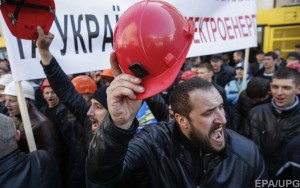 Протесты шахтеров в Киеве организованы в интересах Ахметова, утверждает Мустафа Найем